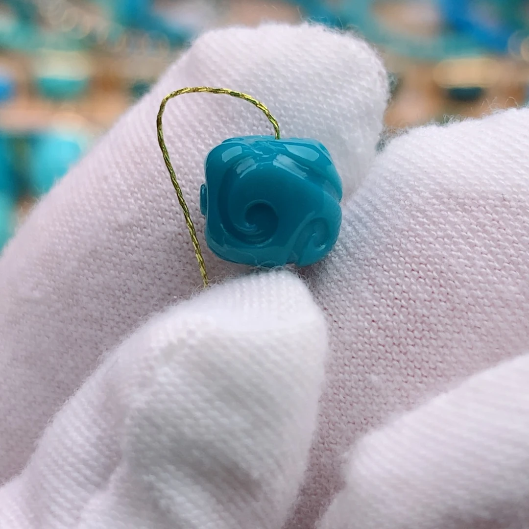 未镶嵌绿松石珠宝奇石