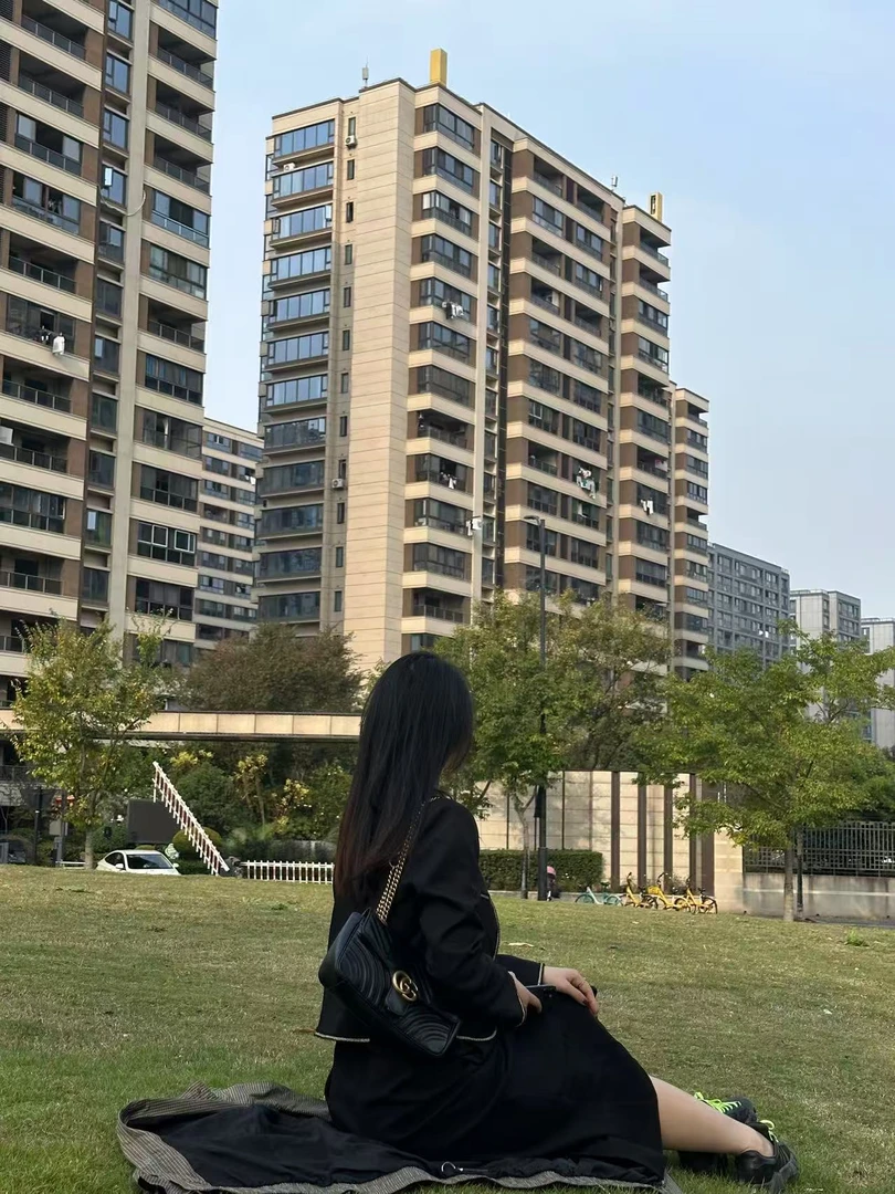 【251-300】莲遇曦孤品断码链接桑蚕丝上衣