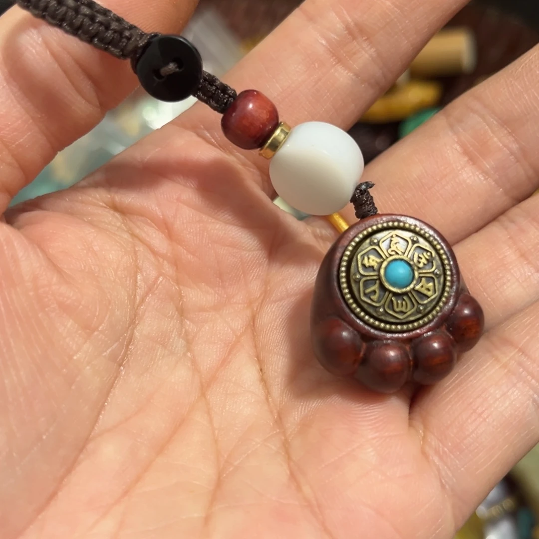 与***同查罗石合金颈饰摆件一件一拍