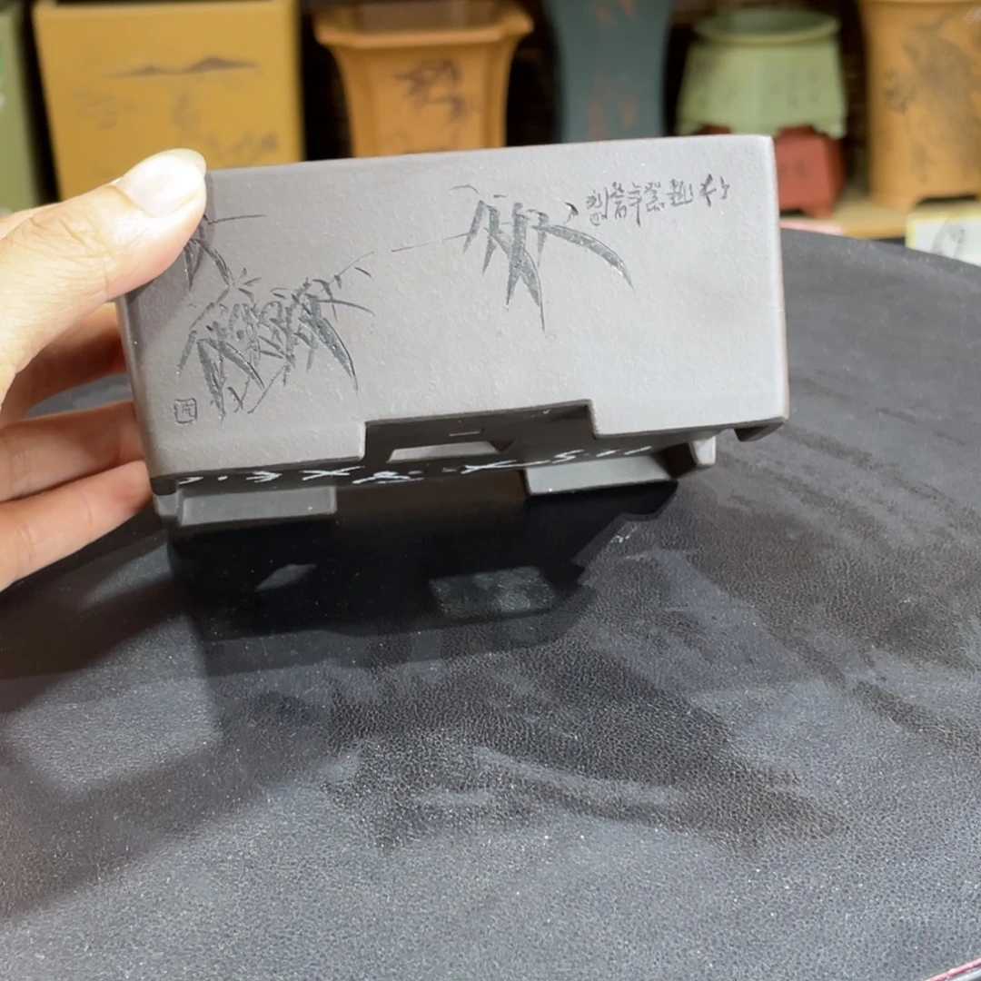 紫砂花盆我们在家