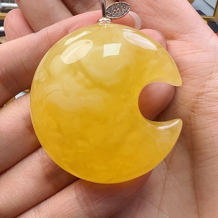 蜜蜡未镶嵌珠宝奇石