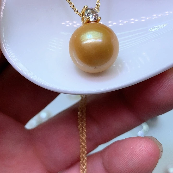 银S925镶嵌耳饰淡水珍珠