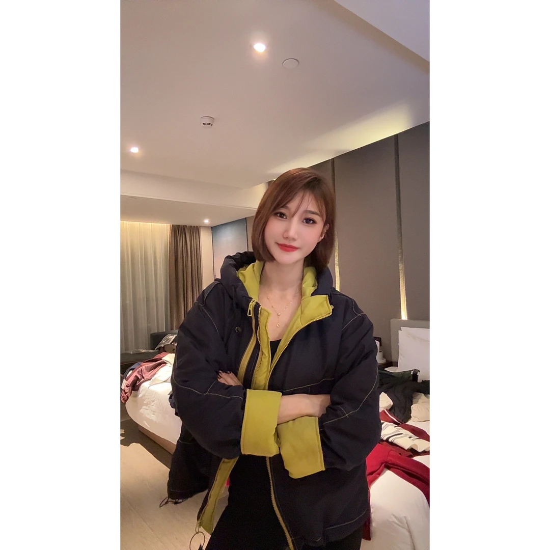 秋冬季连帽加绒外套1033