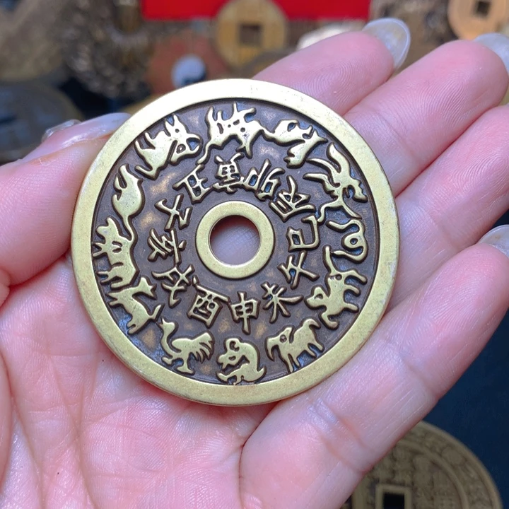 铜现代工艺品花钱50