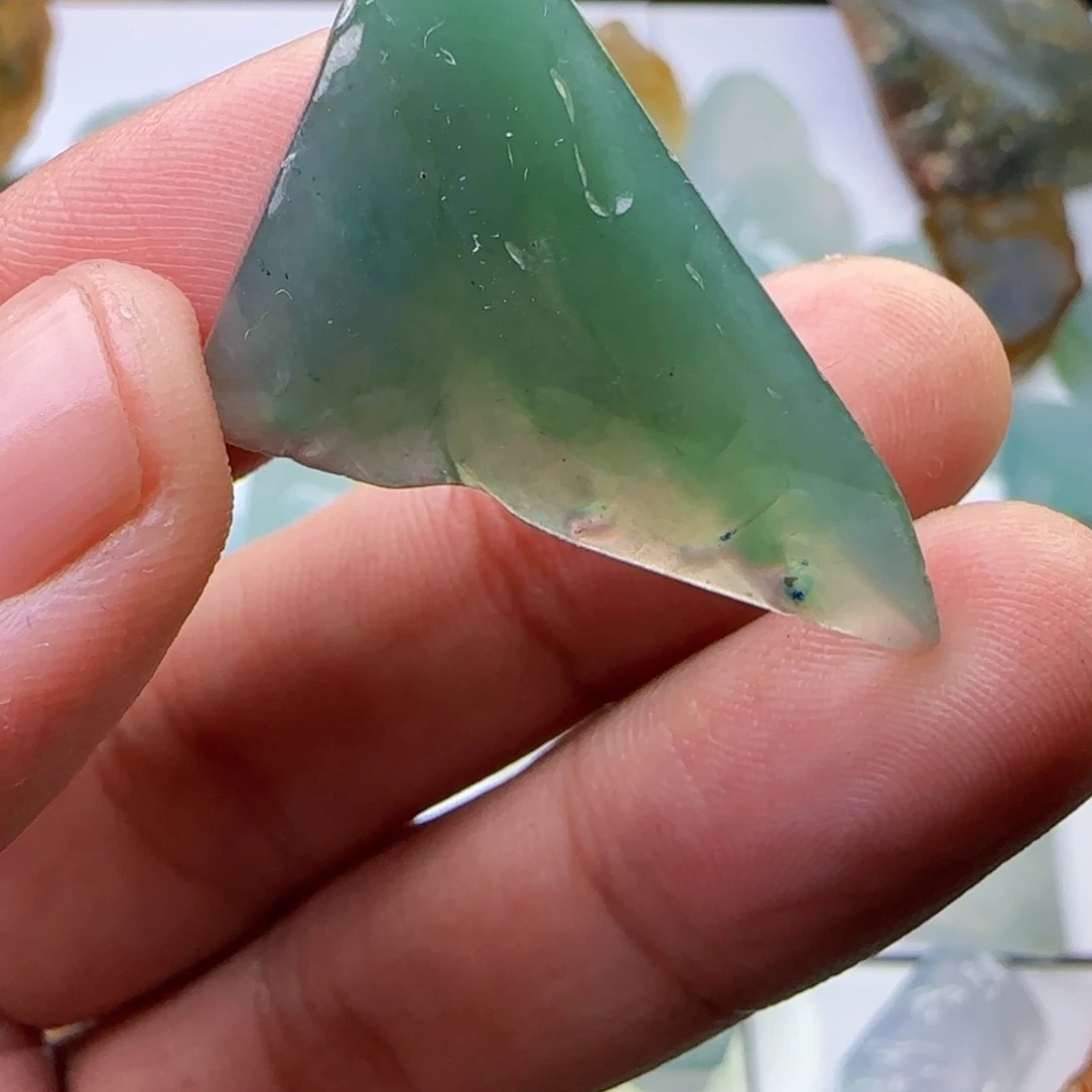 未镶嵌定制翡翠不包工