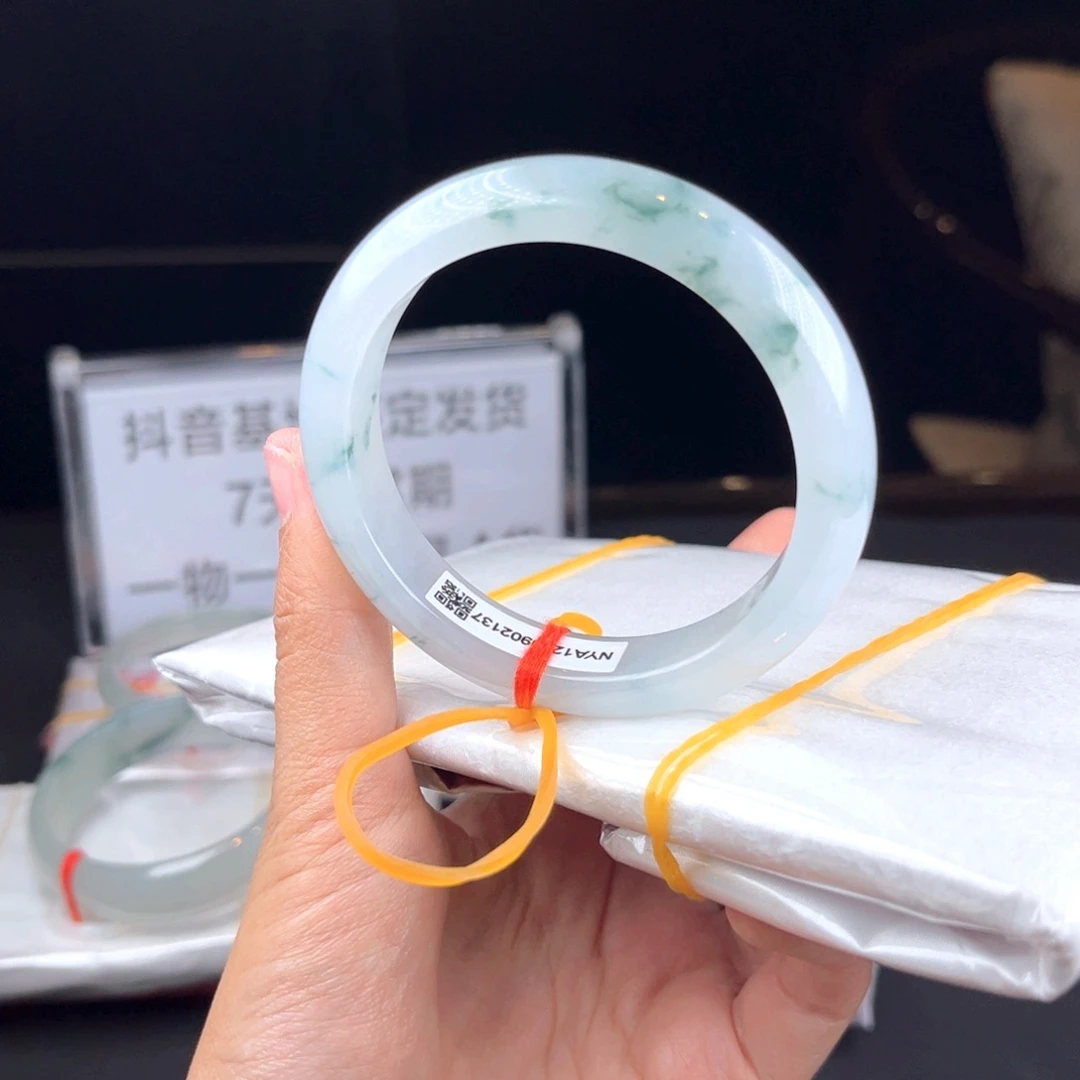 翡翠未镶嵌手镯正圈序号9