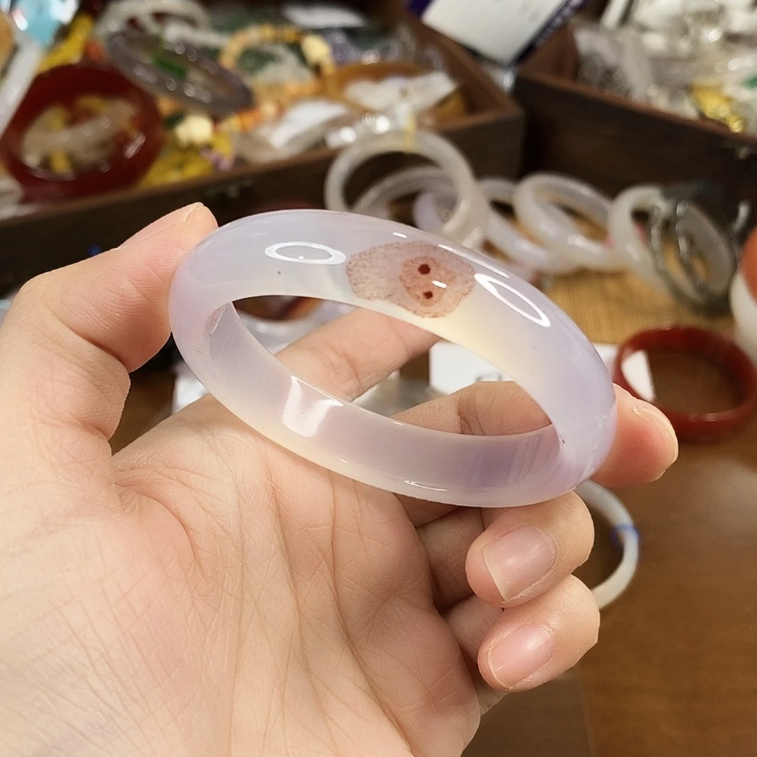 玛瑙/玉髓未镶嵌手镯0051。 53.6圈。