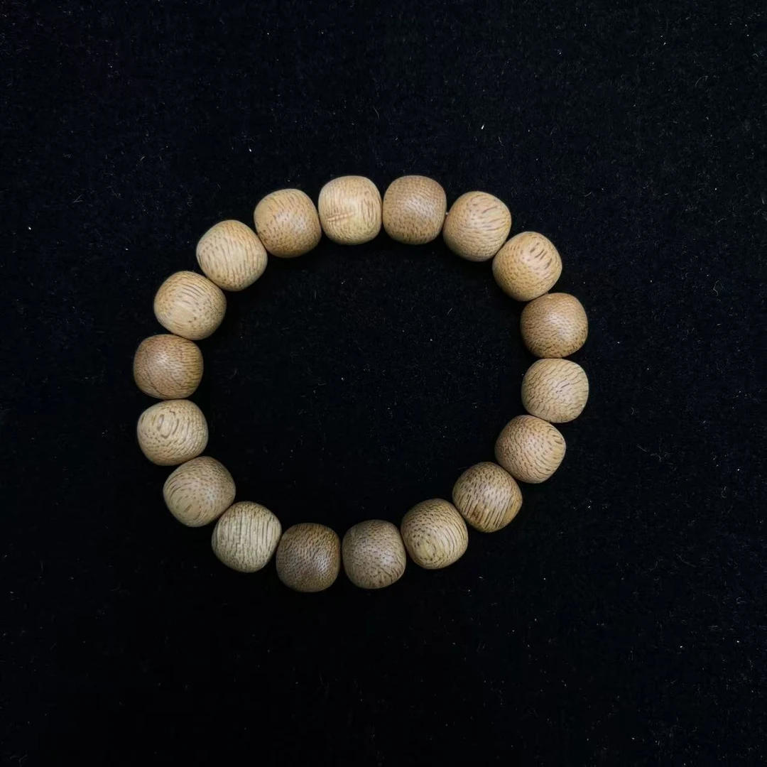 A4716海南沉香黄油格老型珠1.2x1.2cm 7.82g