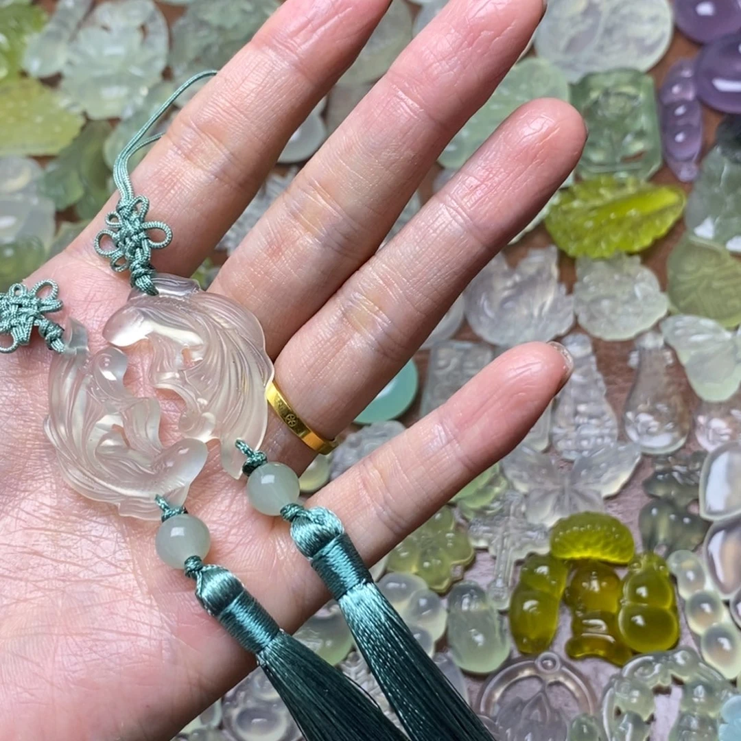 蛇纹石玉合金颈饰