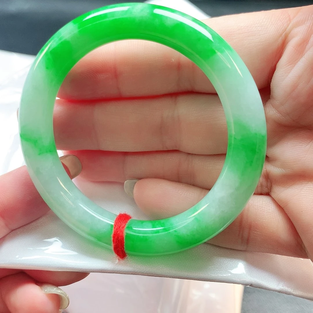 翡翠手镯未镶嵌M****n圆条2833