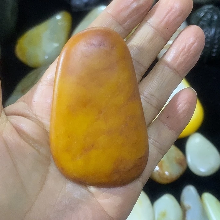 未镶嵌和田玉（糖玉）挂件