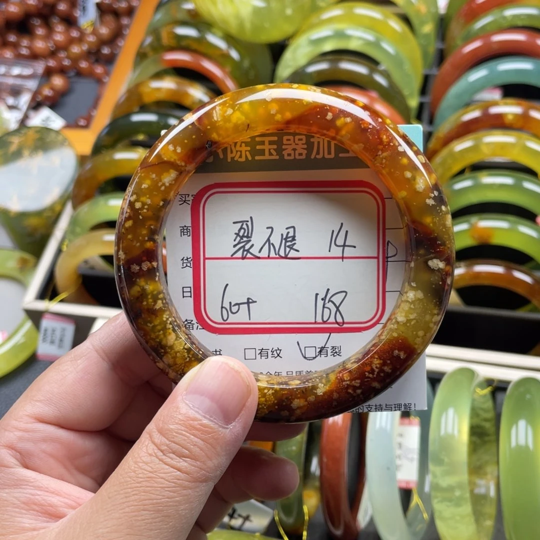 未镶嵌蛇纹石玉手镯有裂手镯特价不退不换