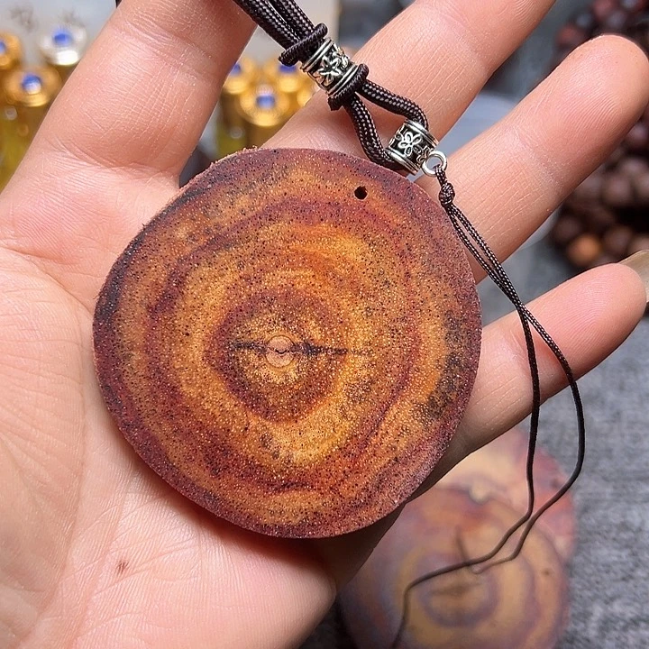 藤类降真香随形6.6左右精品白油黄金甲发其一j75