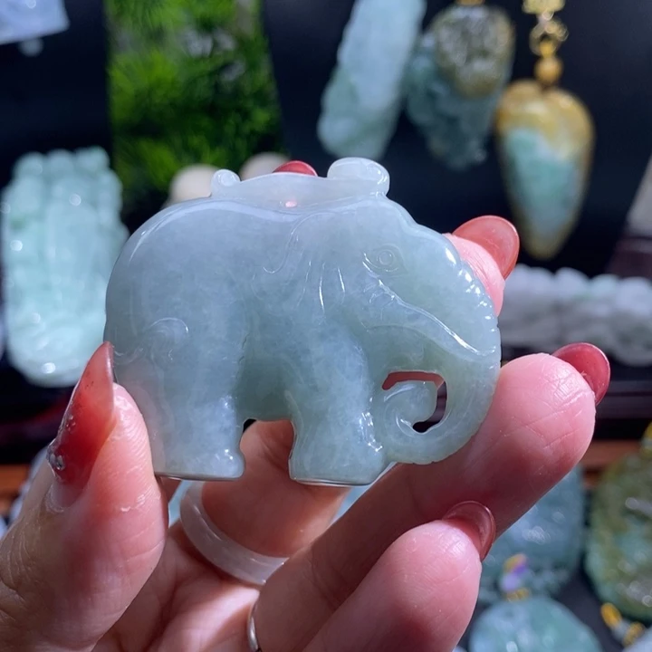 【闪购商品】颈饰未镶嵌翡翠象