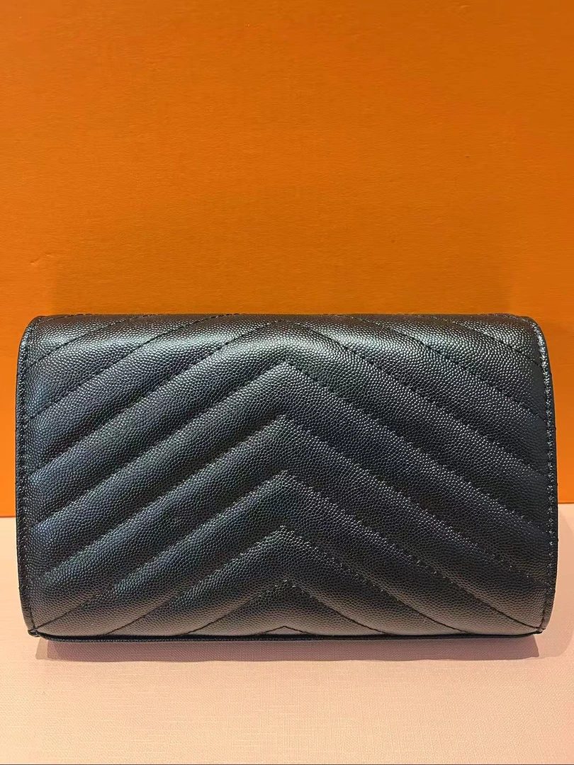 2025 时尚百搭女包轻奢休闲便携黑v信封