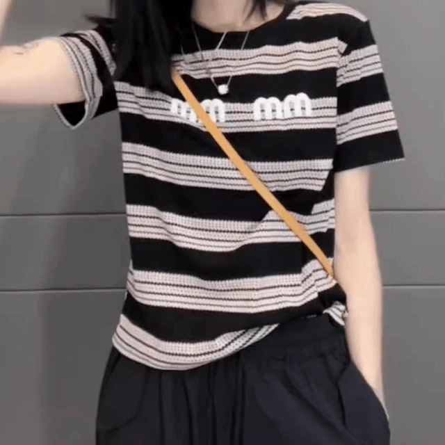 今年新款黑色条纹短袖T恤女夏季大码微胖mm韩版高级通勤百搭上衣