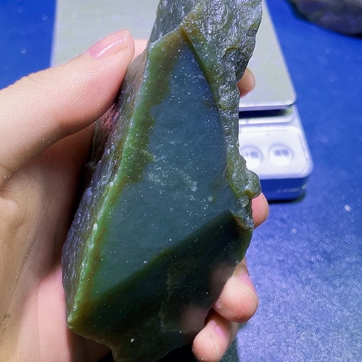 未镶嵌和田玉（糖玉）珠宝半成品