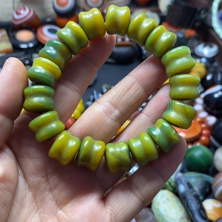 黄***娜玛瑙/玉髓未镶嵌颈饰
