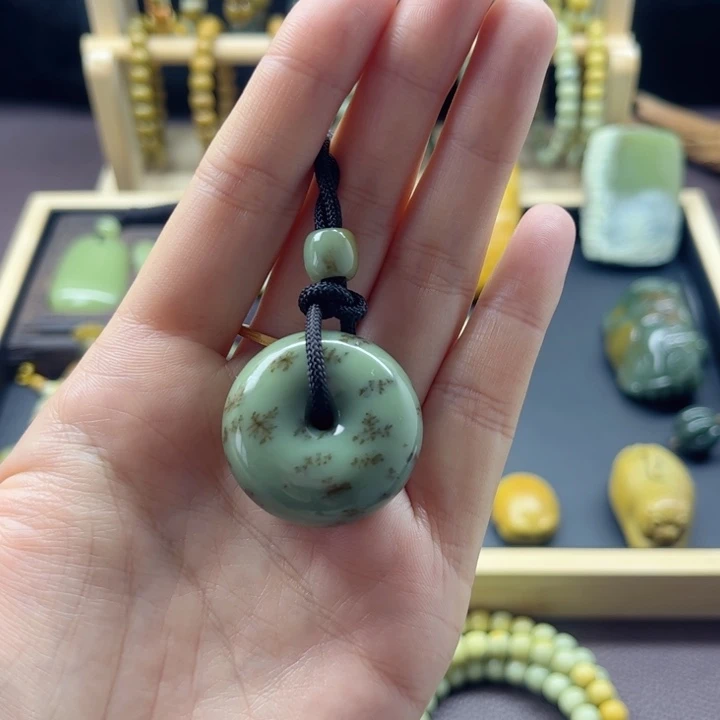 风***声岫岩老玉（透闪石质玉）未镶嵌颈饰