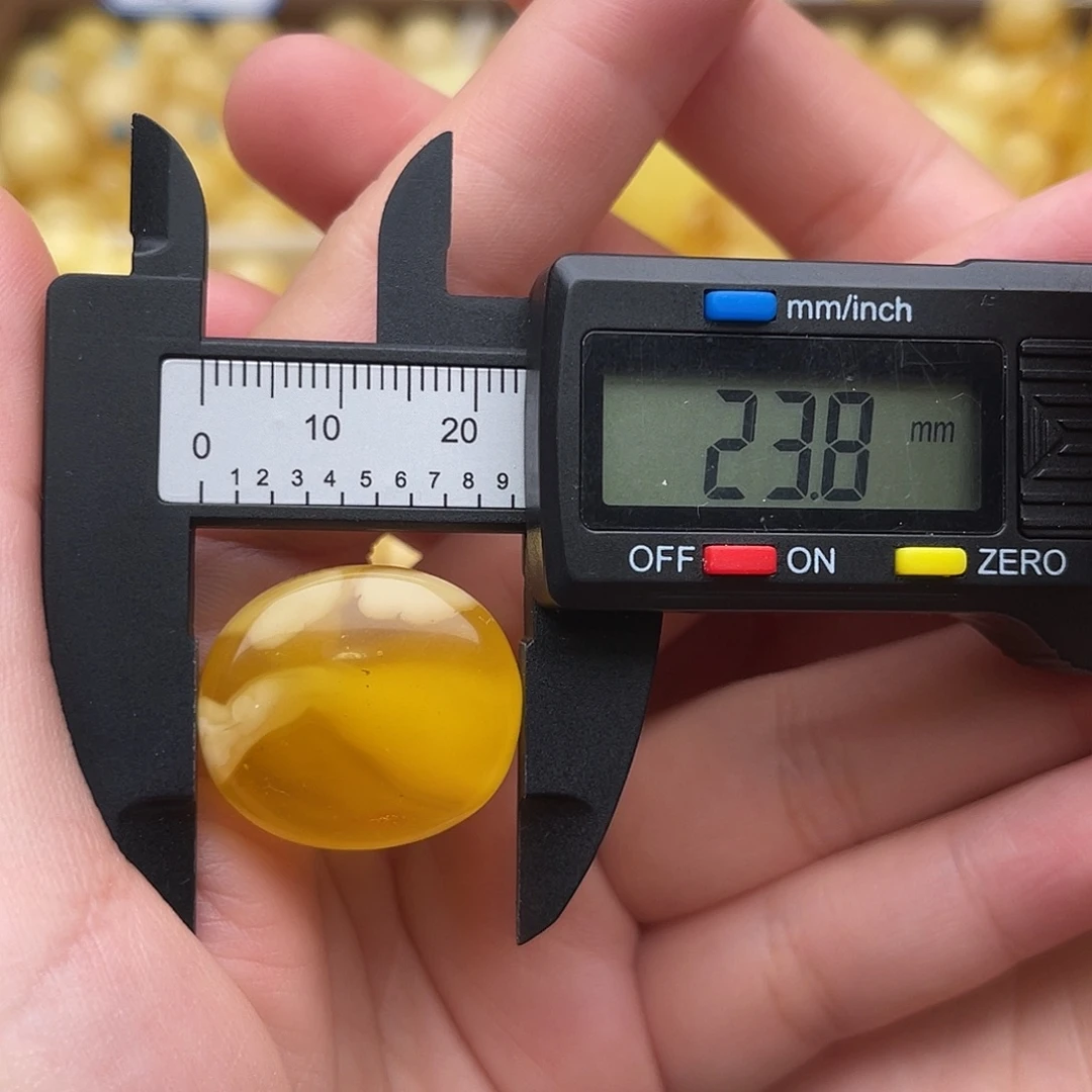 琥珀未镶嵌裸石蜜蜡牌子梦微瑕