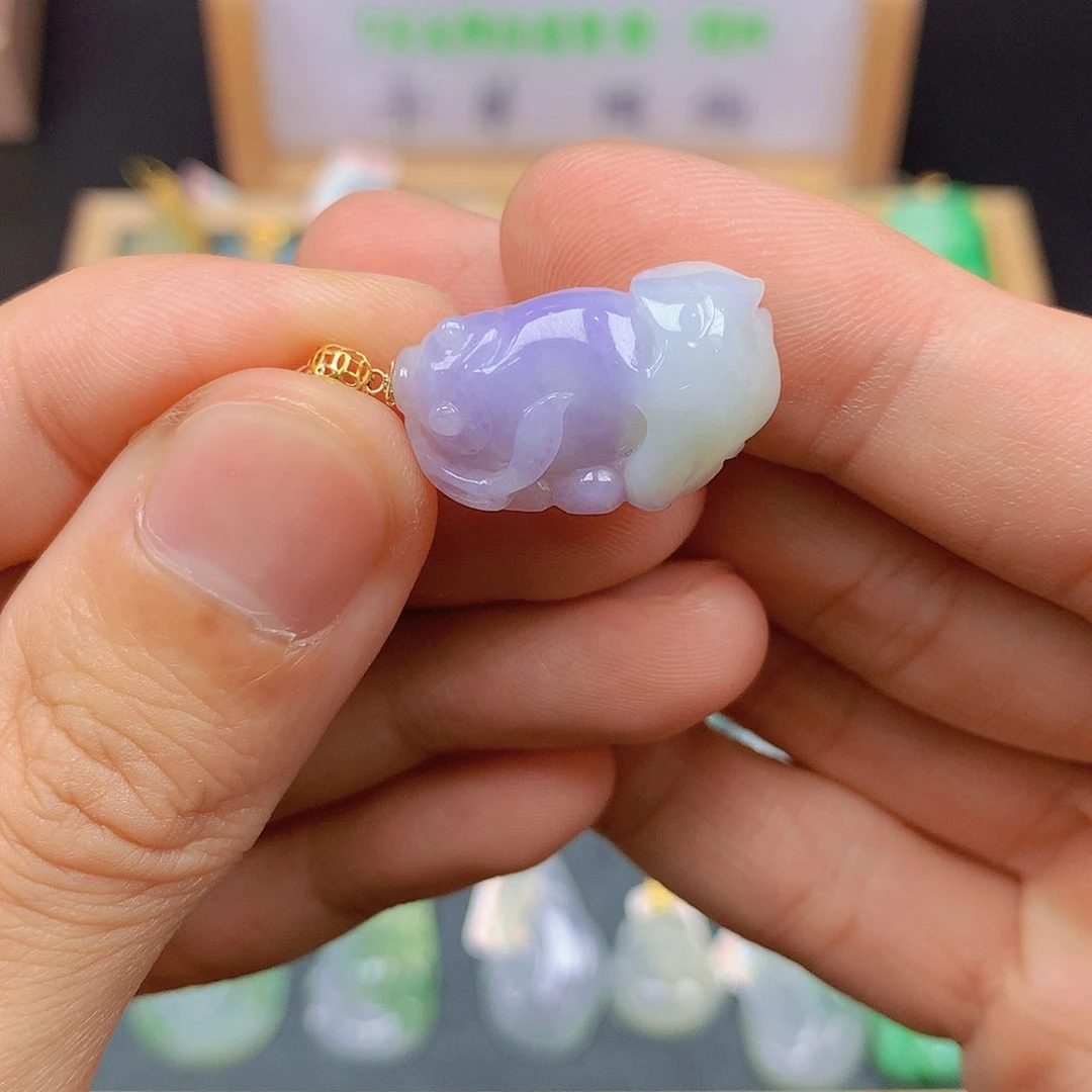 翡翠18K金镶嵌颈饰翡翠