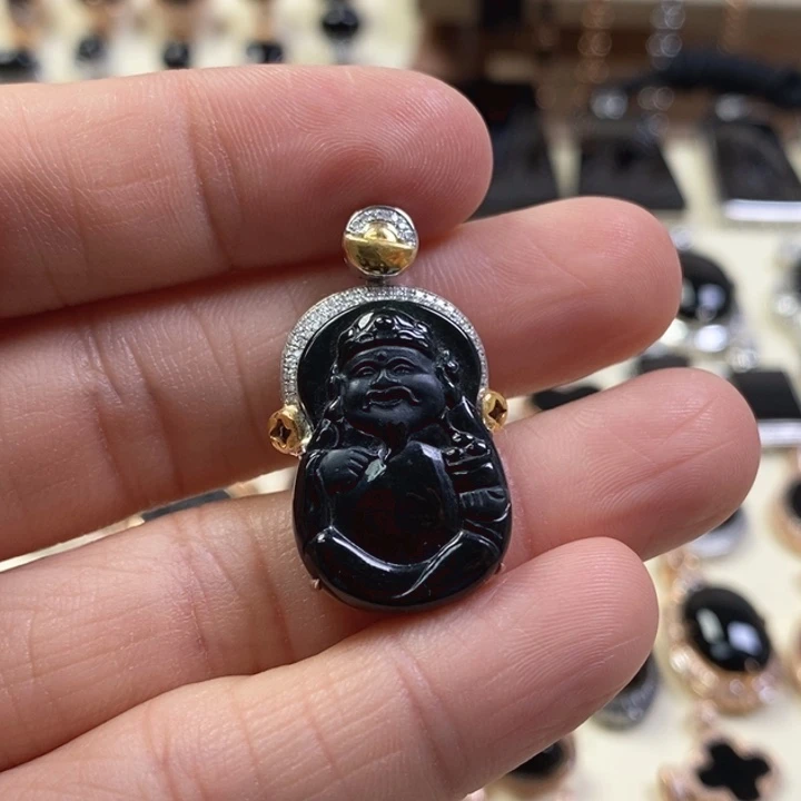 翡翠颈饰18K金镶嵌缅甸天然翡翠墨翠