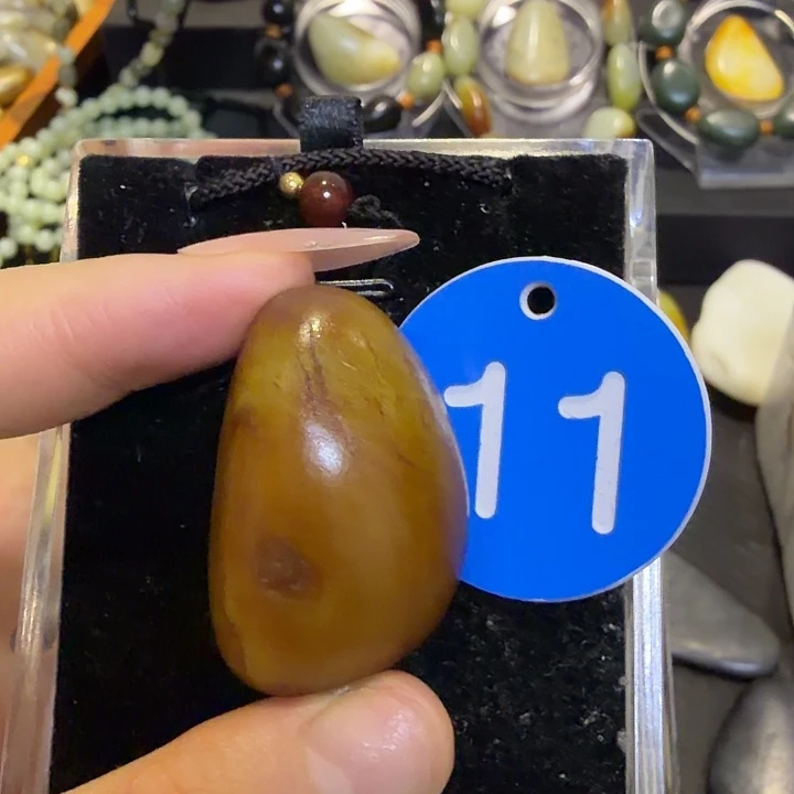 和田玉（糖玉）未镶嵌挂件