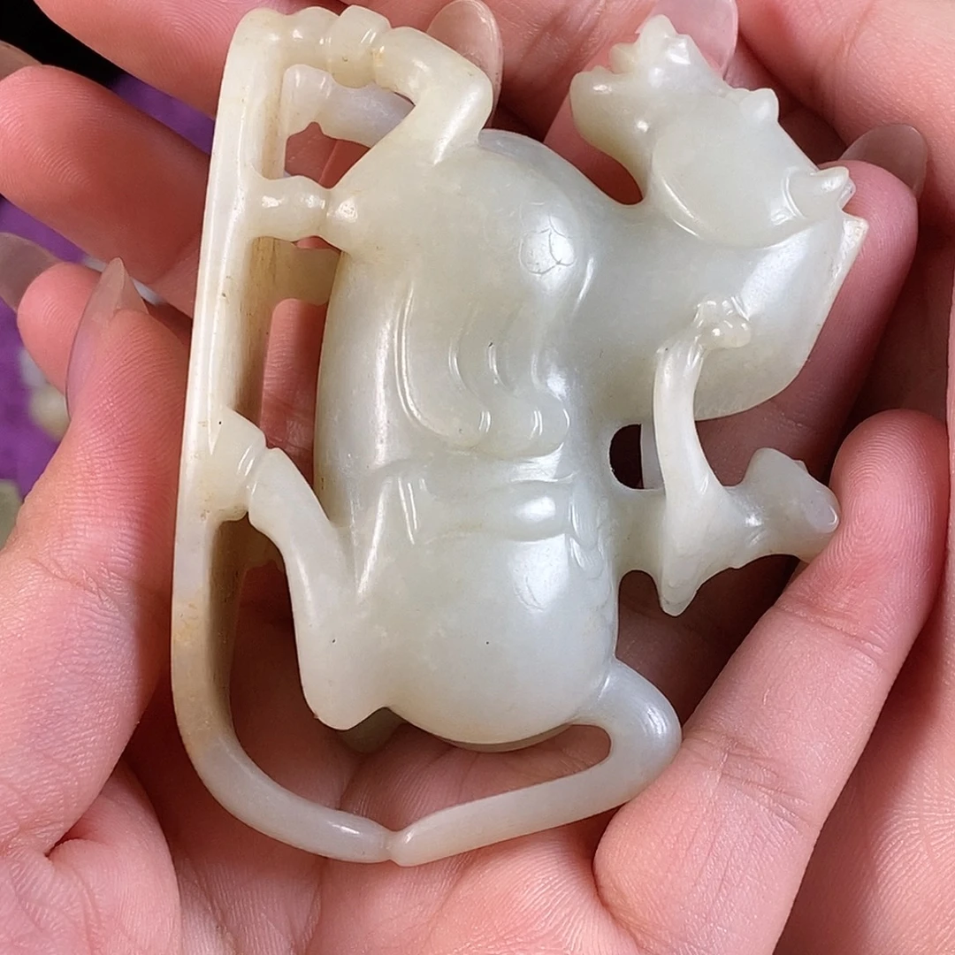 太***媒和田玉未镶嵌挂件