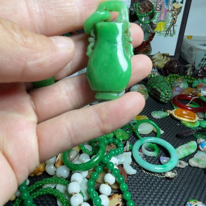 五***三滴血莲花菩提吊坠