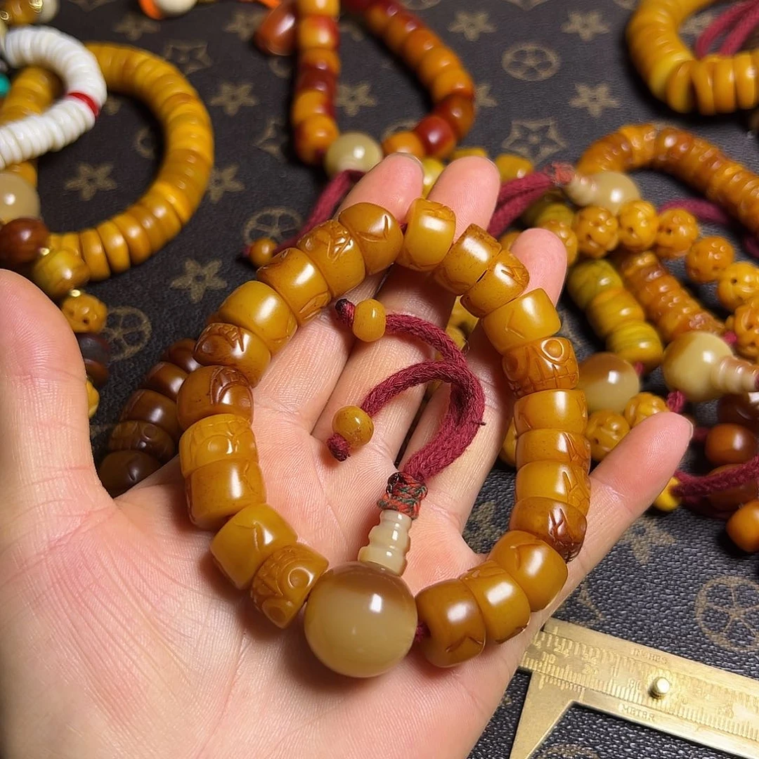 香榧木藏区手串牛骨