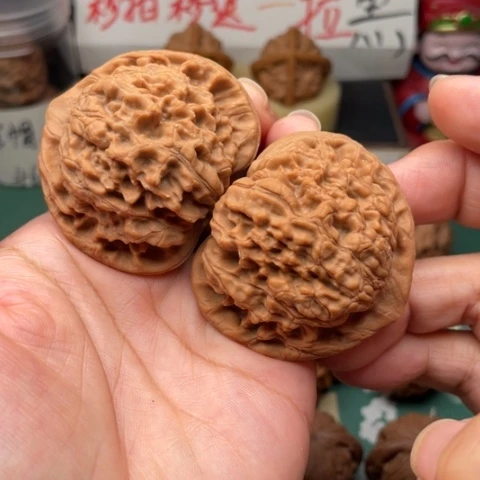 【闪购商品】把件文玩核桃h**e50全品官帽