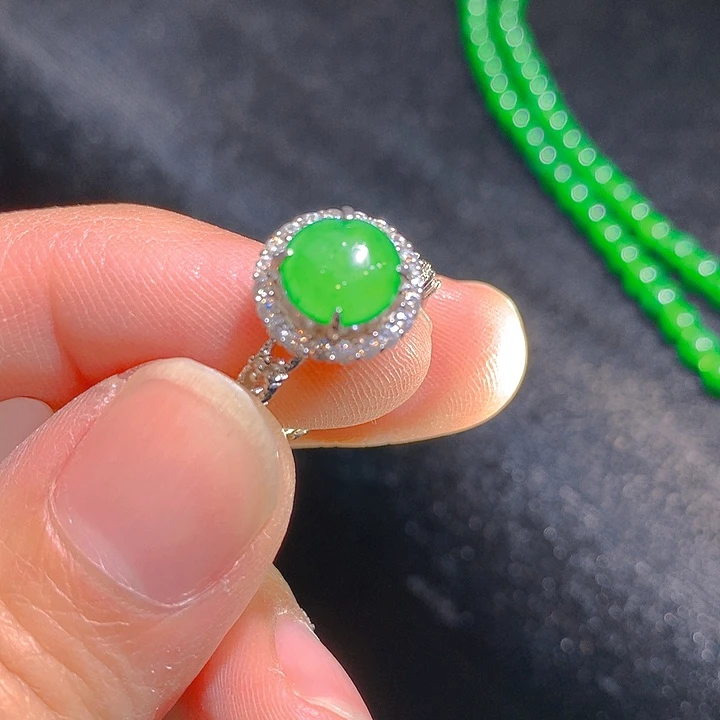 【闪购商品】翡翠颈饰银S925镶嵌翡翠