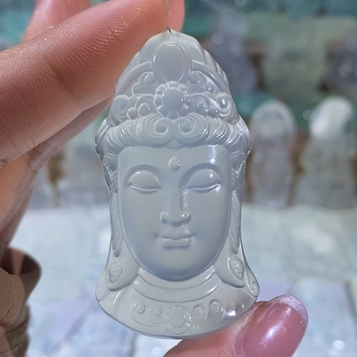 岫玉未镶嵌颈饰吊坠