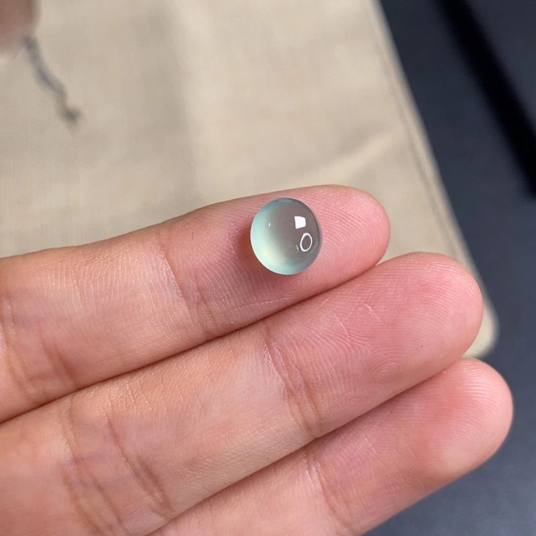 翡翠未镶嵌颈饰卡8.3-4.8蛋面