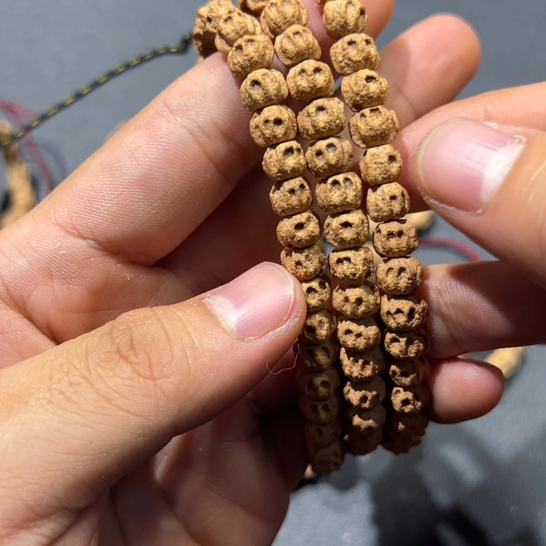 啵***啵吊坠柏香籽/百香籽尸陀林