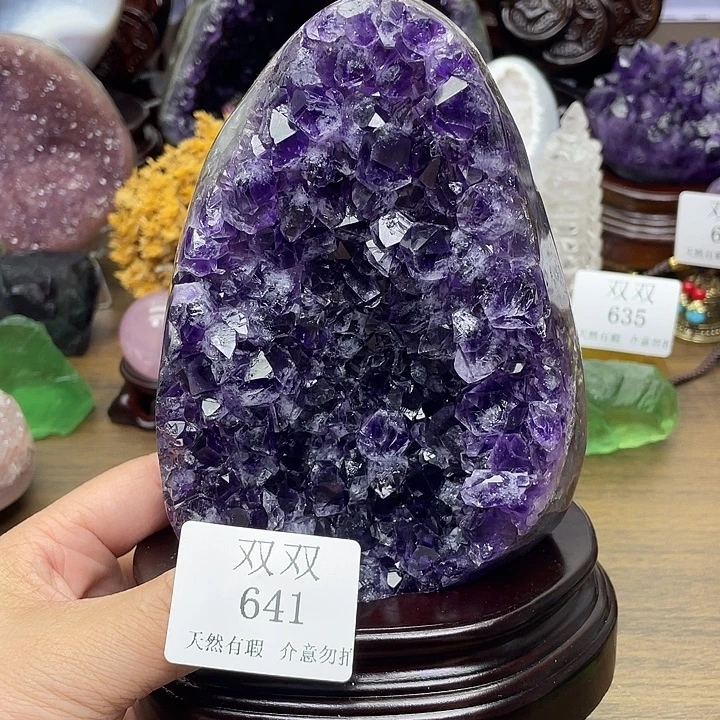 未镶嵌水晶大型摆件（非配饰）