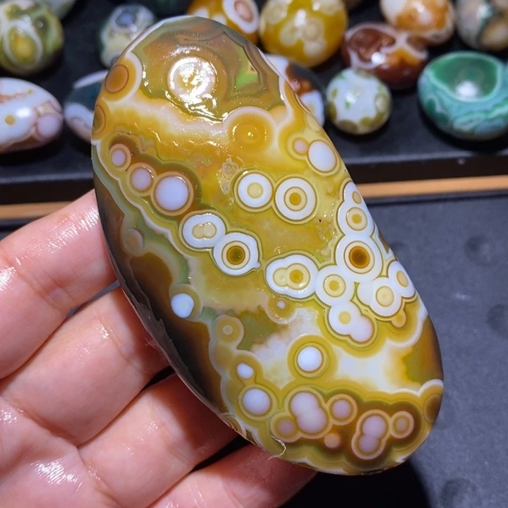 未镶嵌玛瑙/玉髓珠宝半成品88