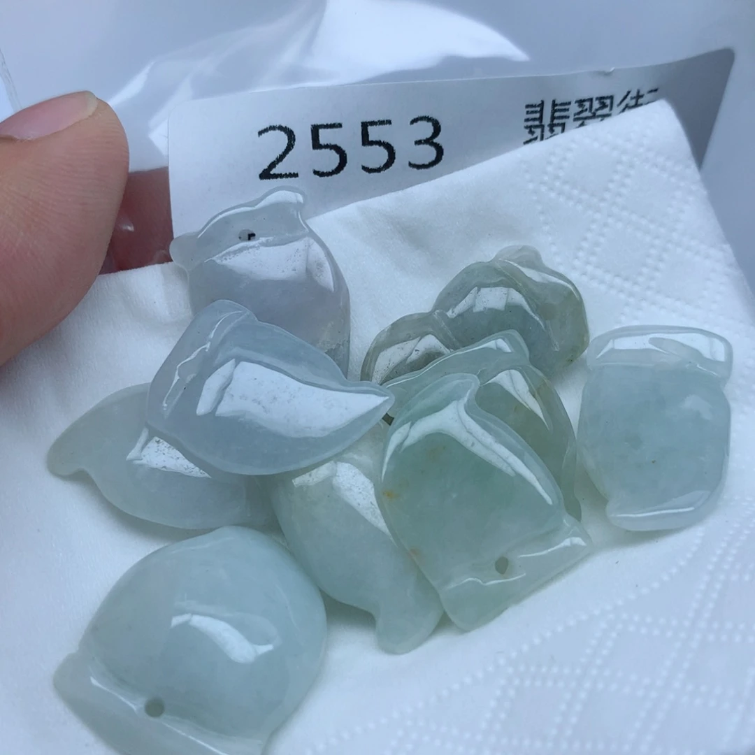 颈饰未镶嵌翡翠吊坠
