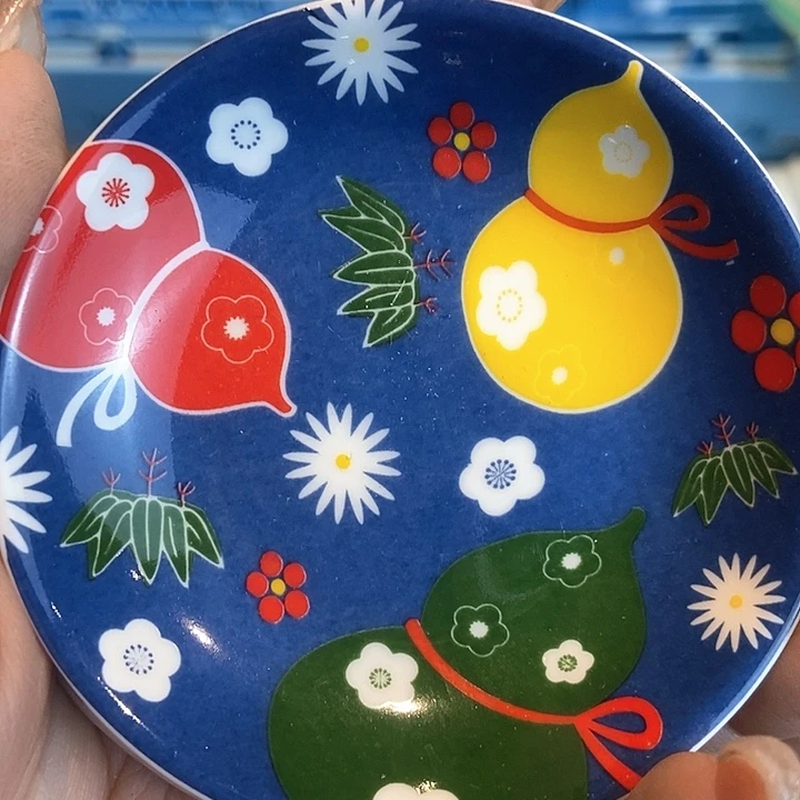 瓷片哈哈哈哈还哈哈哈