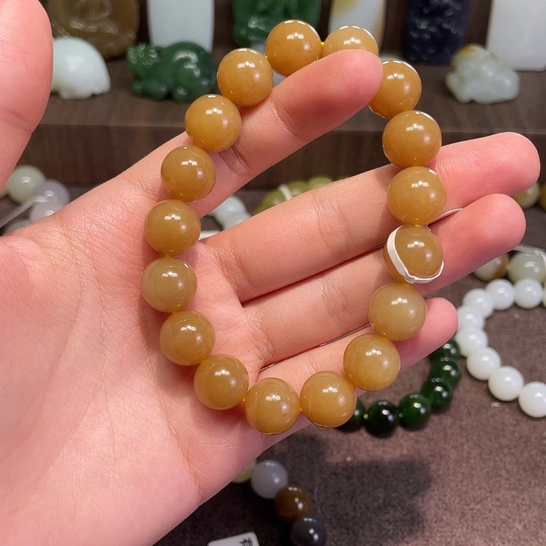 和田玉（糖玉）未镶嵌颈饰