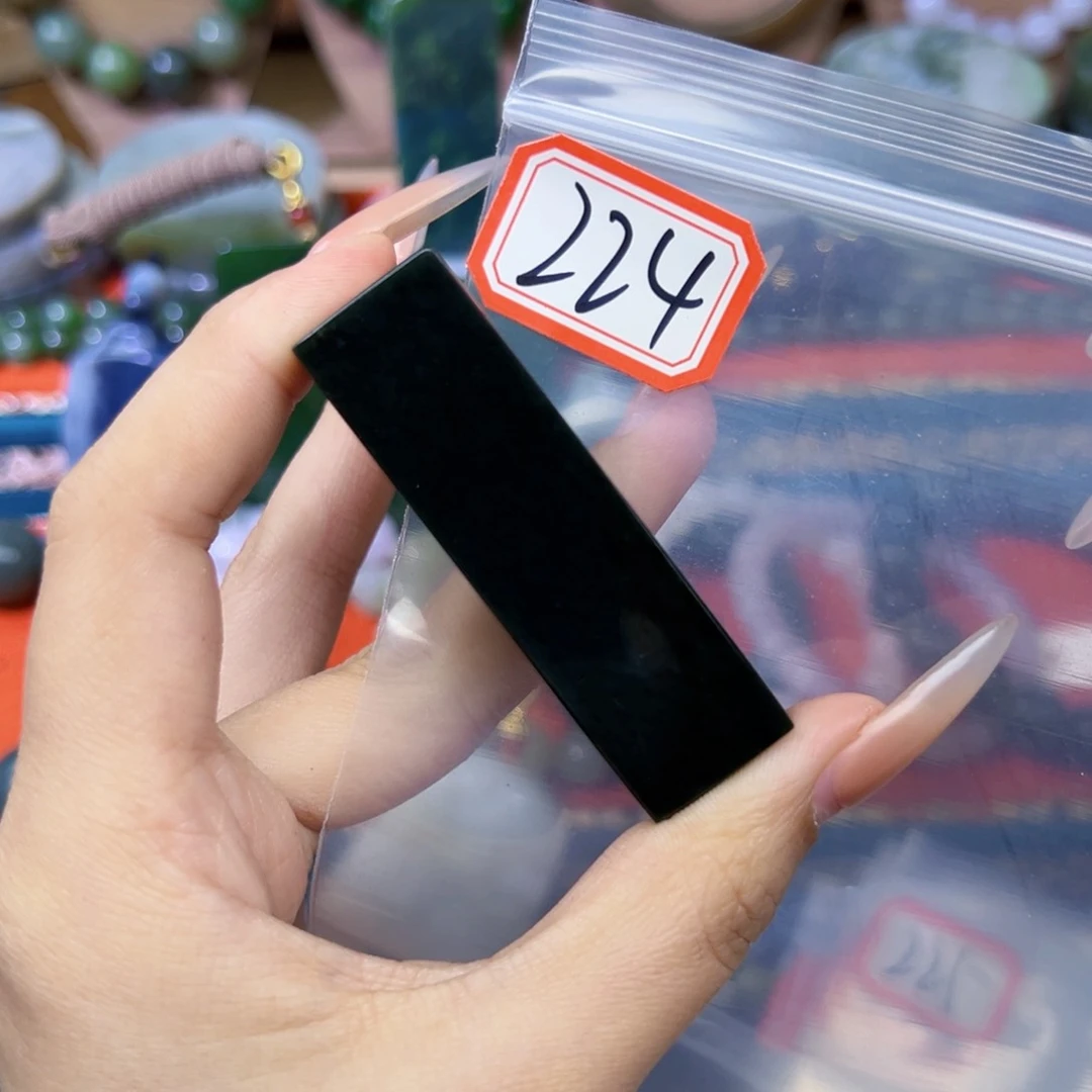 和田玉未镶嵌珠宝半成品