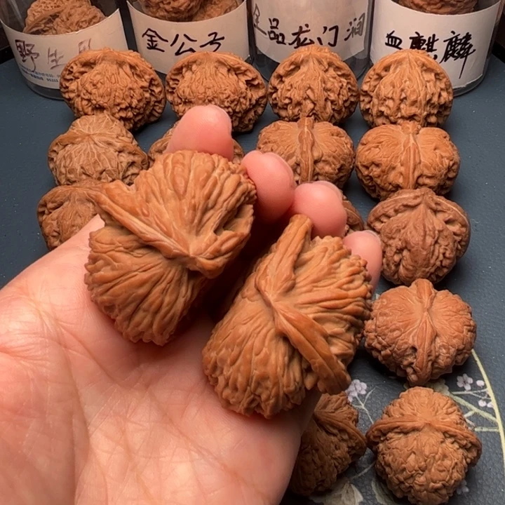 吊坠文玩核桃白狮子半壁江山