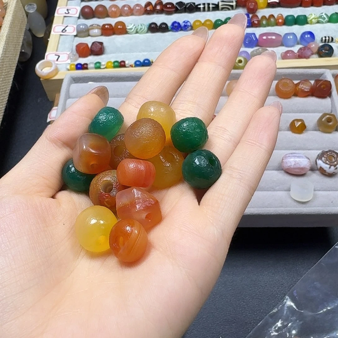 小***啊未镶嵌玛瑙/玉髓珠宝奇石