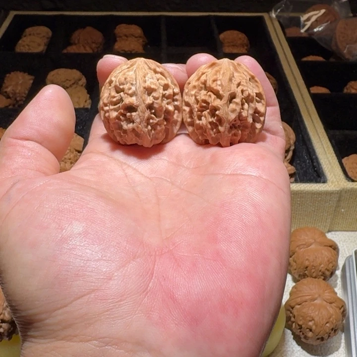 文玩核桃吊坠34苹果园