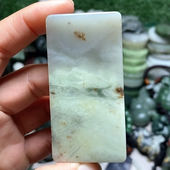 未镶嵌和田玉（糖玉）珠宝半成品