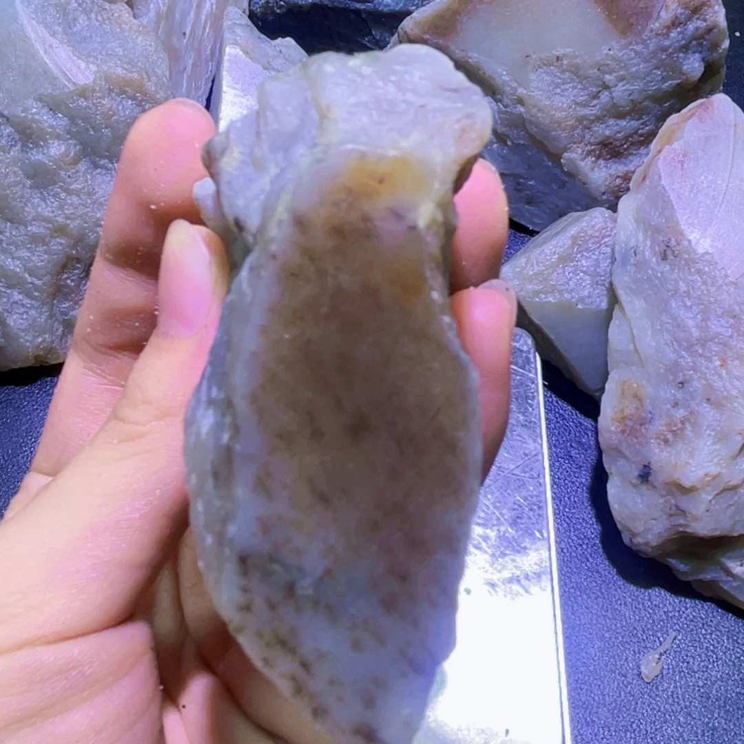 未镶嵌和田玉珠宝半成品