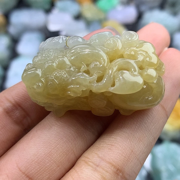 翡翠未镶嵌颈饰天然缅甸翡翠