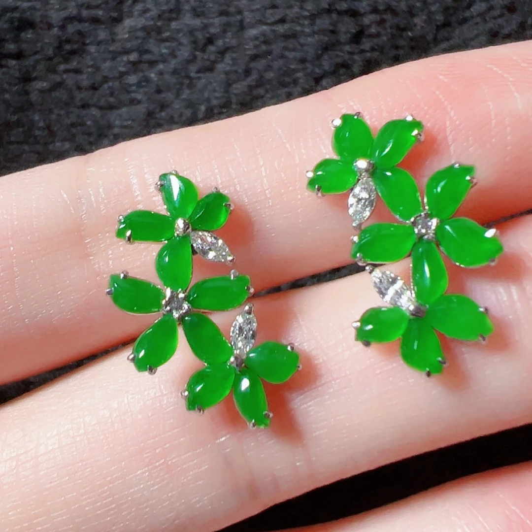 翡翠18K金镶嵌耳饰签收后24小时鉴赏期，过时不退