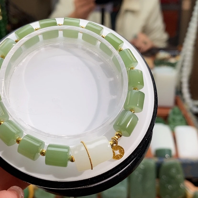 【闪购商品】18K金镶嵌手链和田玉