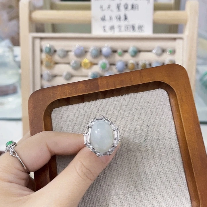 翡翠未镶嵌颈饰天然翡翠Ａ货